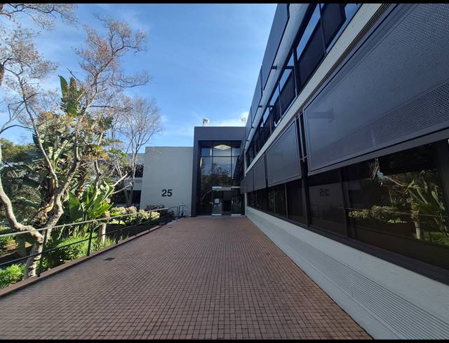 297M² OFFICE TO LET IN WOODMEAD